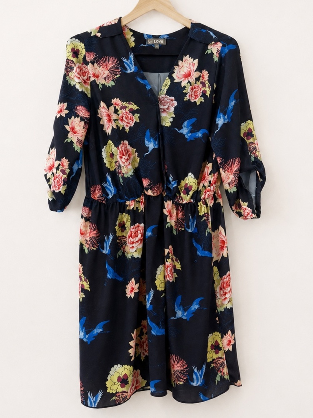 Lightweight Navy Floral Birds Dress 3/4 Sleeve V-Neck Dress M Size - Picture 2 of 4